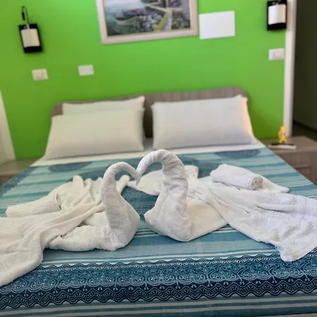 La Casa Del Sole Bed & Breakfast 3*